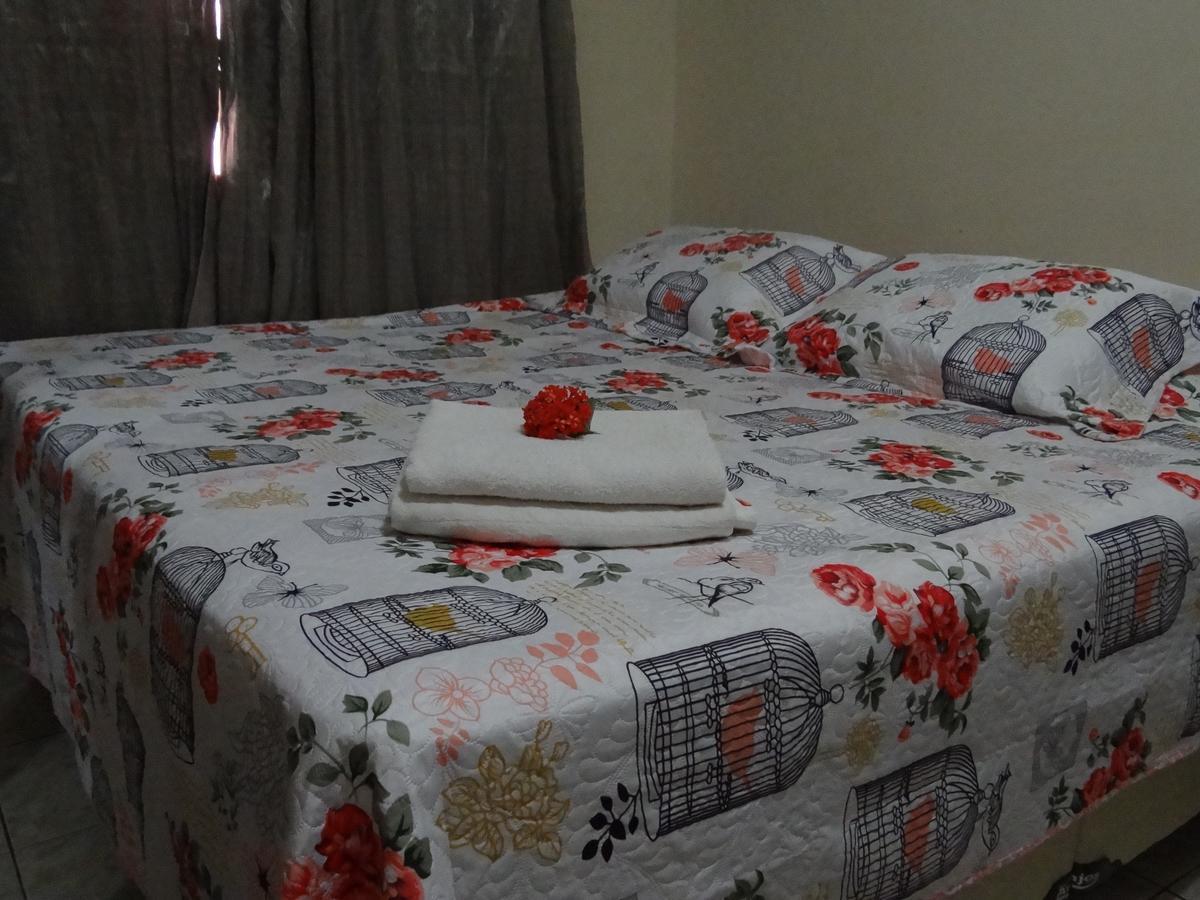 Casa Da Helo Quartos Em Foz Hotel Фос ду Игуасу Екстериор снимка